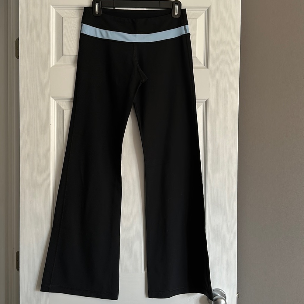 Lululemon yoga pants (wide leg)
